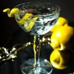 Pha Chế Ly Cocktail Martini Của Jame Bond Đúng Chất